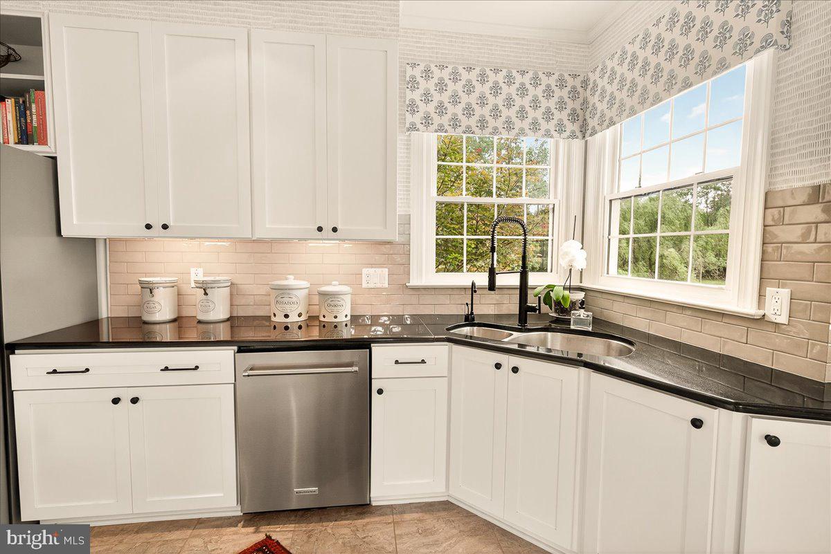 HOLBROOK HEIGHTS - Residential