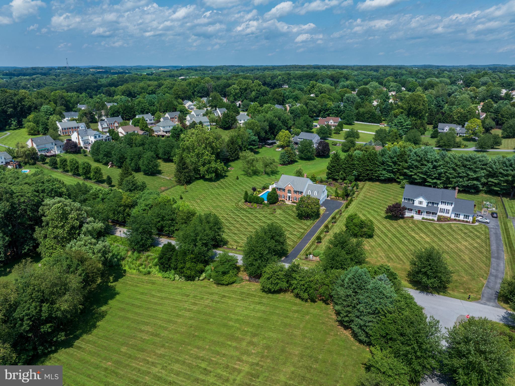 HOLBROOK HEIGHTS - Residential