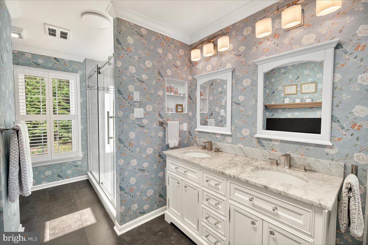 HOLBROOK HEIGHTS - Residential