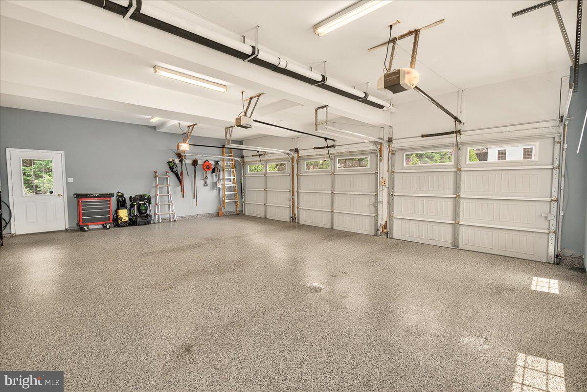 HOLBROOK HEIGHTS - Residential