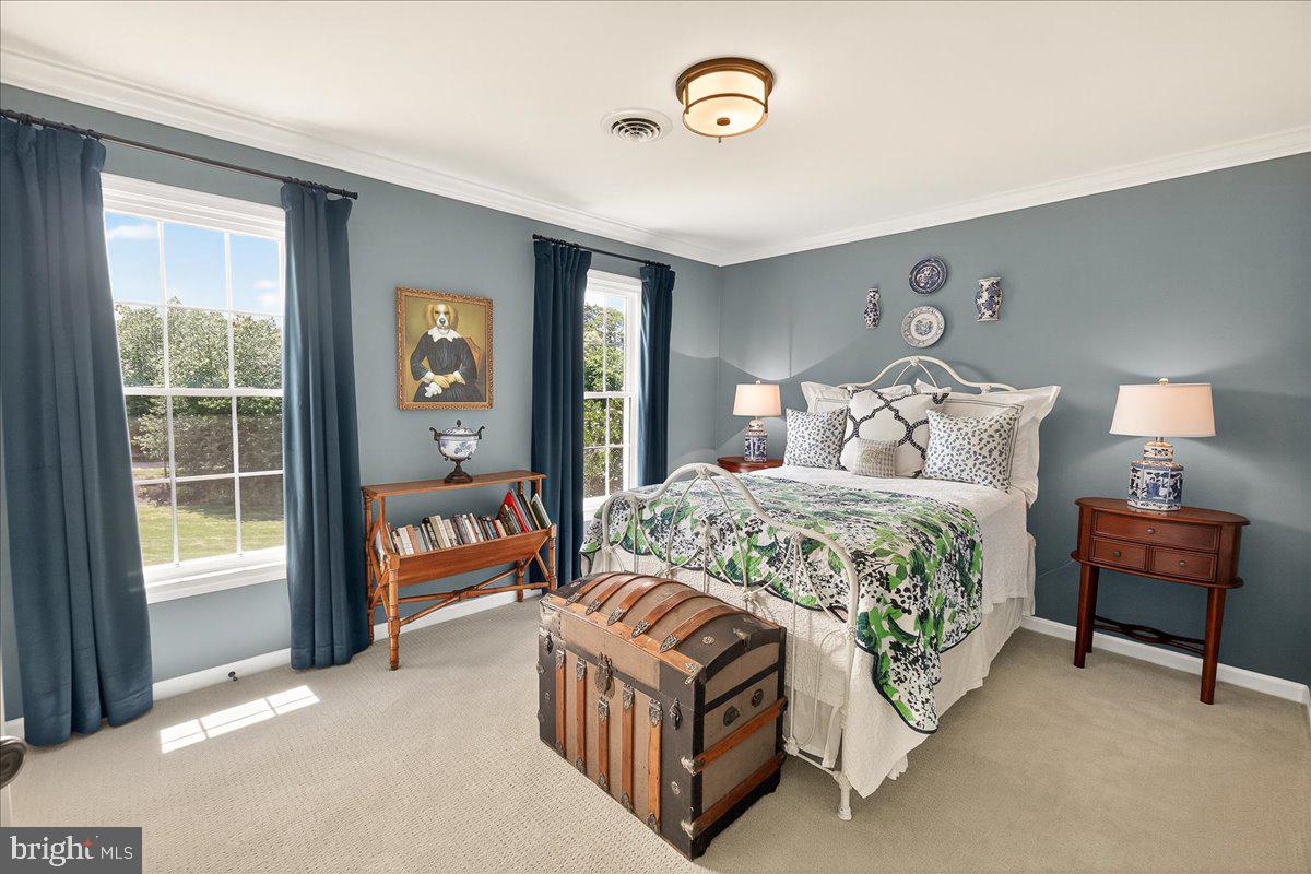 HOLBROOK HEIGHTS - Residential