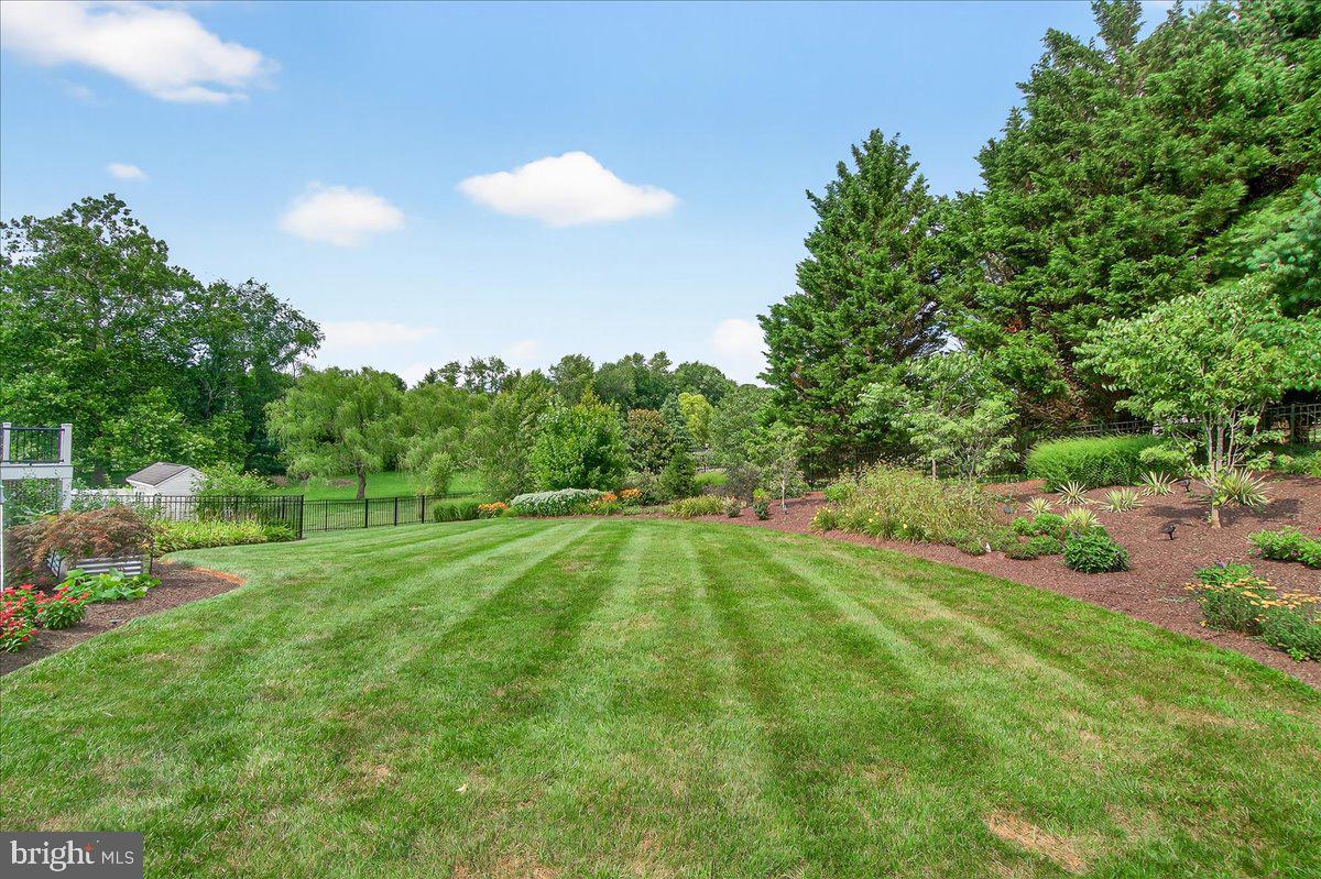 HOLBROOK HEIGHTS - Residential