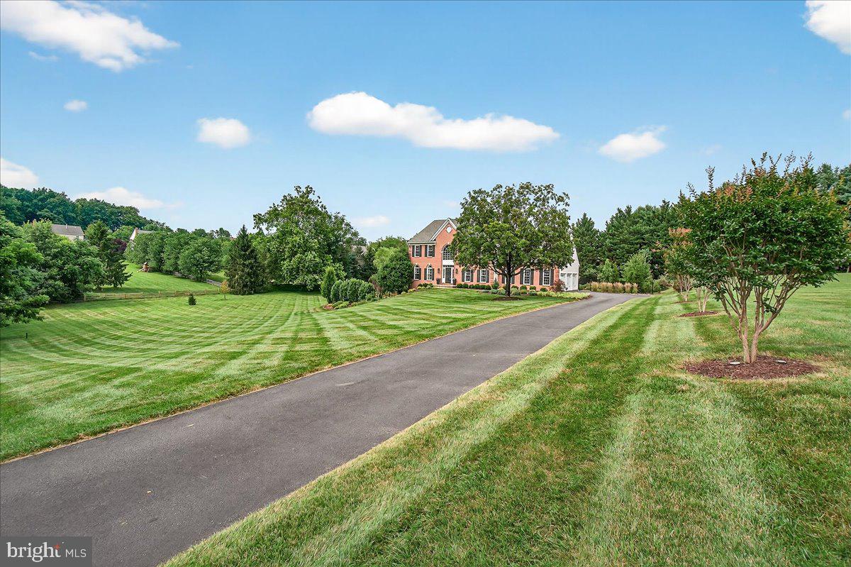 HOLBROOK HEIGHTS - Residential