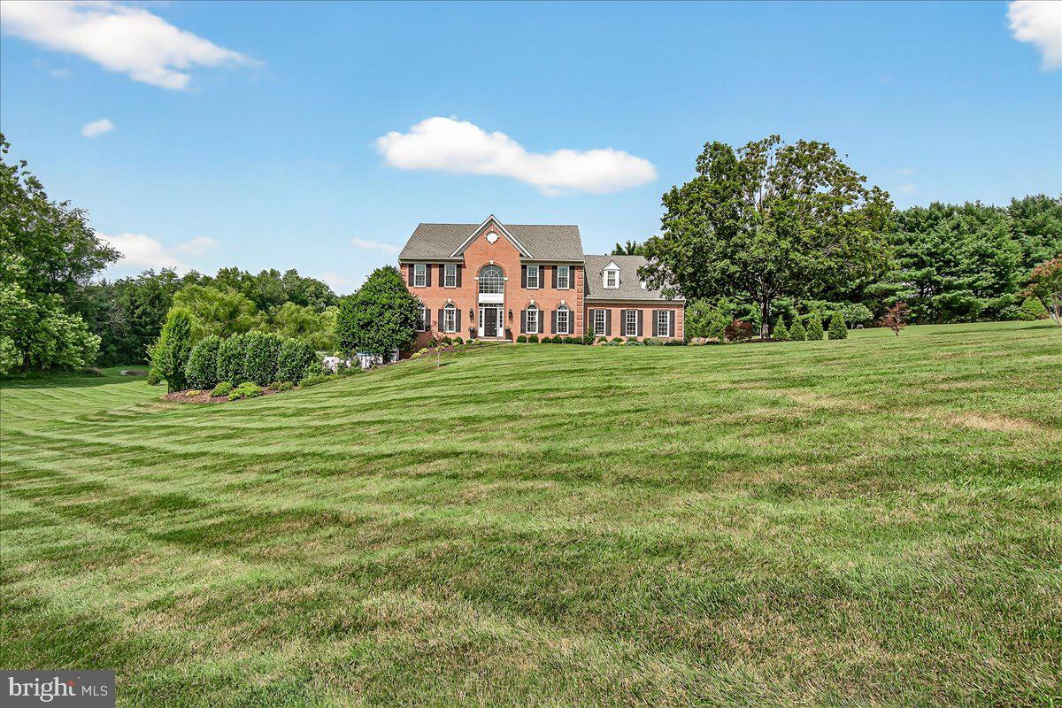 HOLBROOK HEIGHTS - Residential