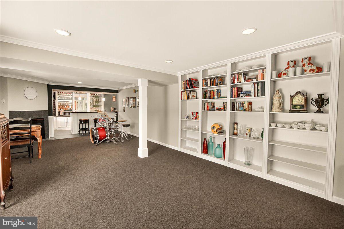 HOLBROOK HEIGHTS - Residential