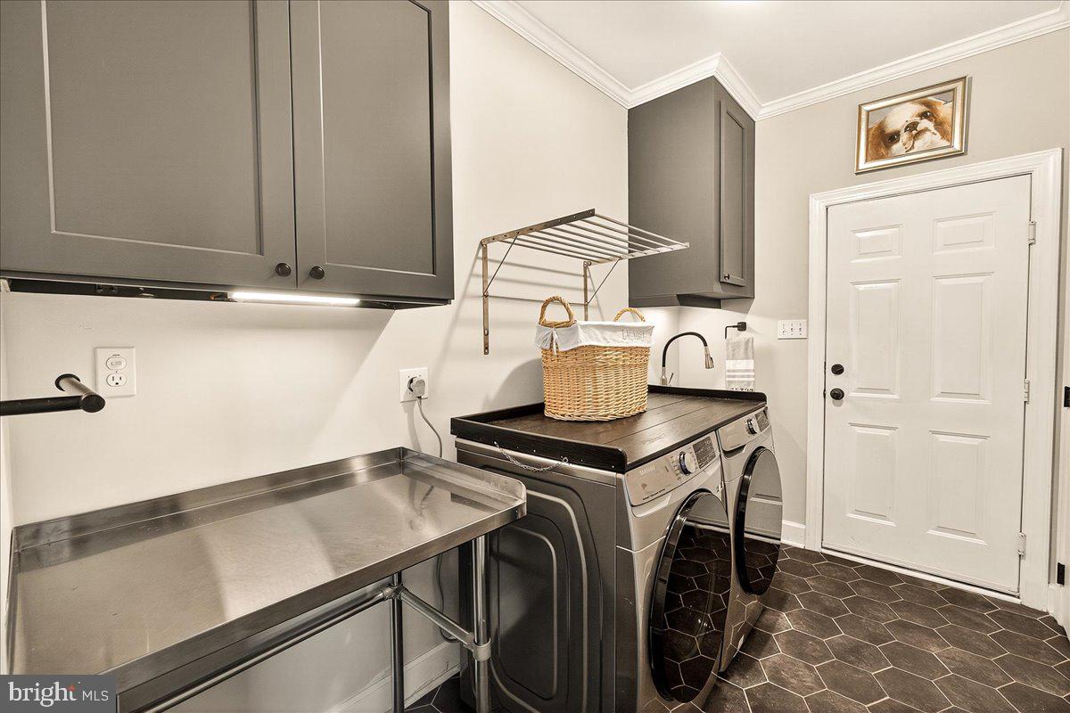 HOLBROOK HEIGHTS - Residential