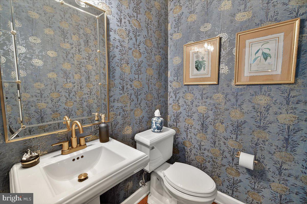 HOLBROOK HEIGHTS - Residential