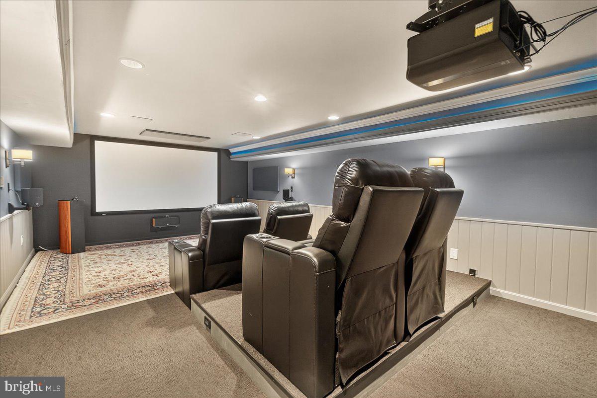 HOLBROOK HEIGHTS - Residential