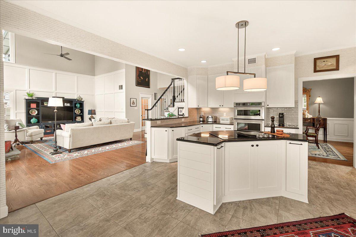 HOLBROOK HEIGHTS - Residential