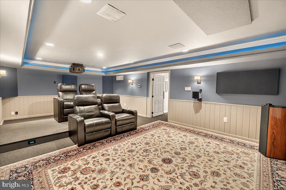 HOLBROOK HEIGHTS - Residential