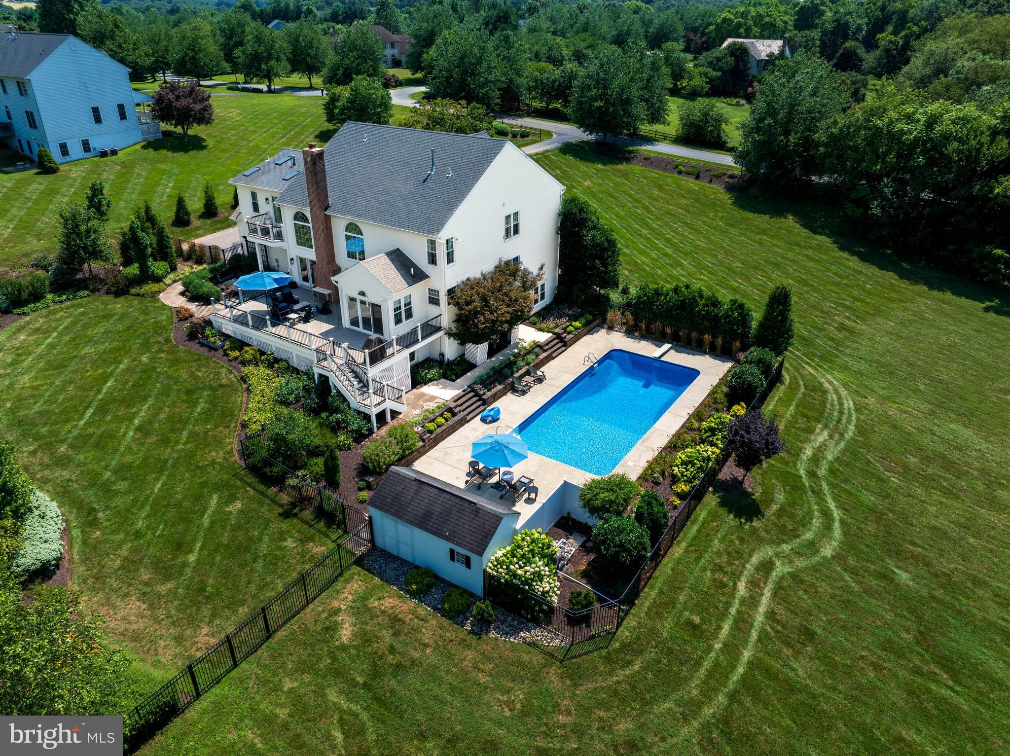 HOLBROOK HEIGHTS - Residential