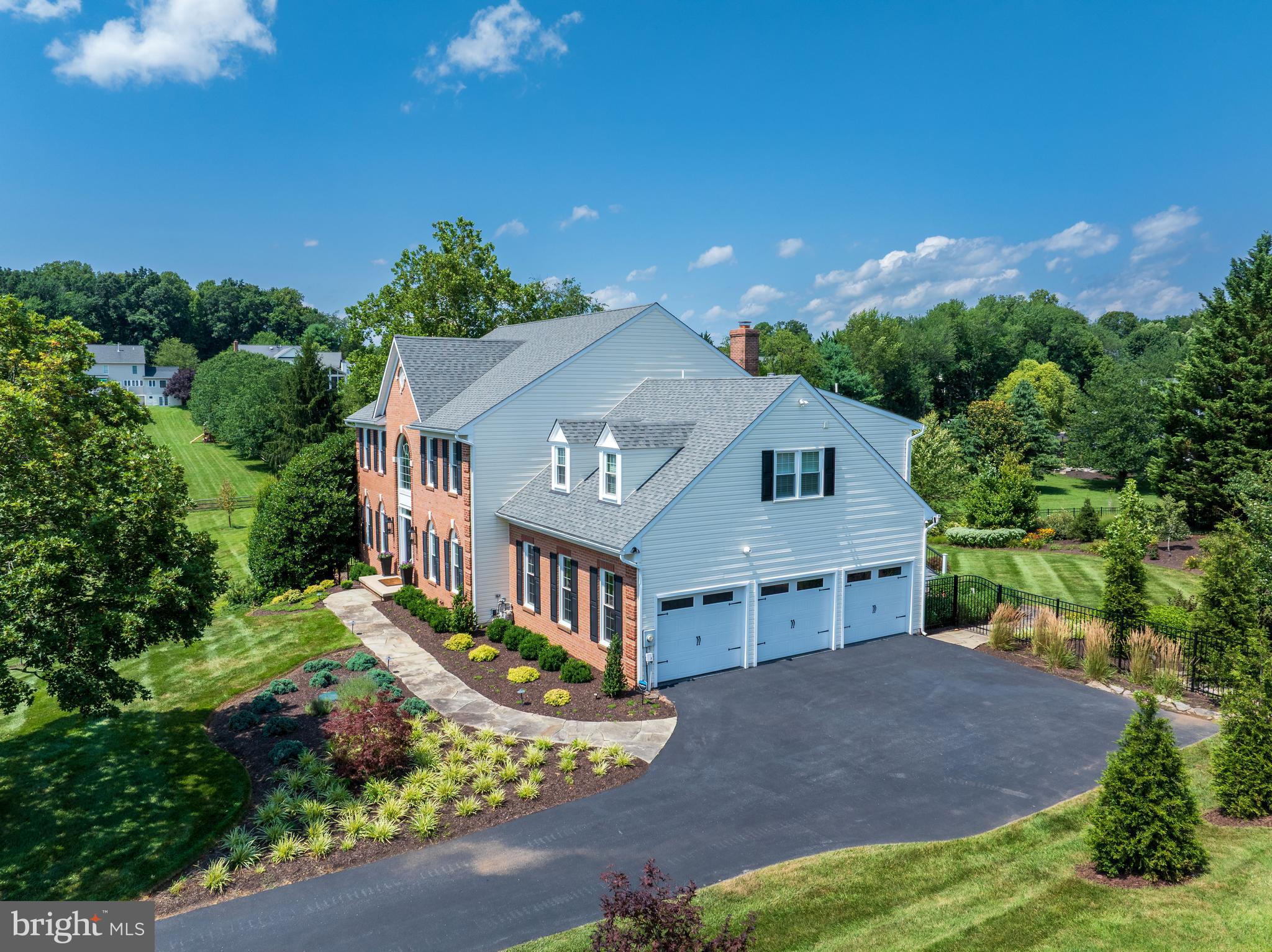 HOLBROOK HEIGHTS - Residential