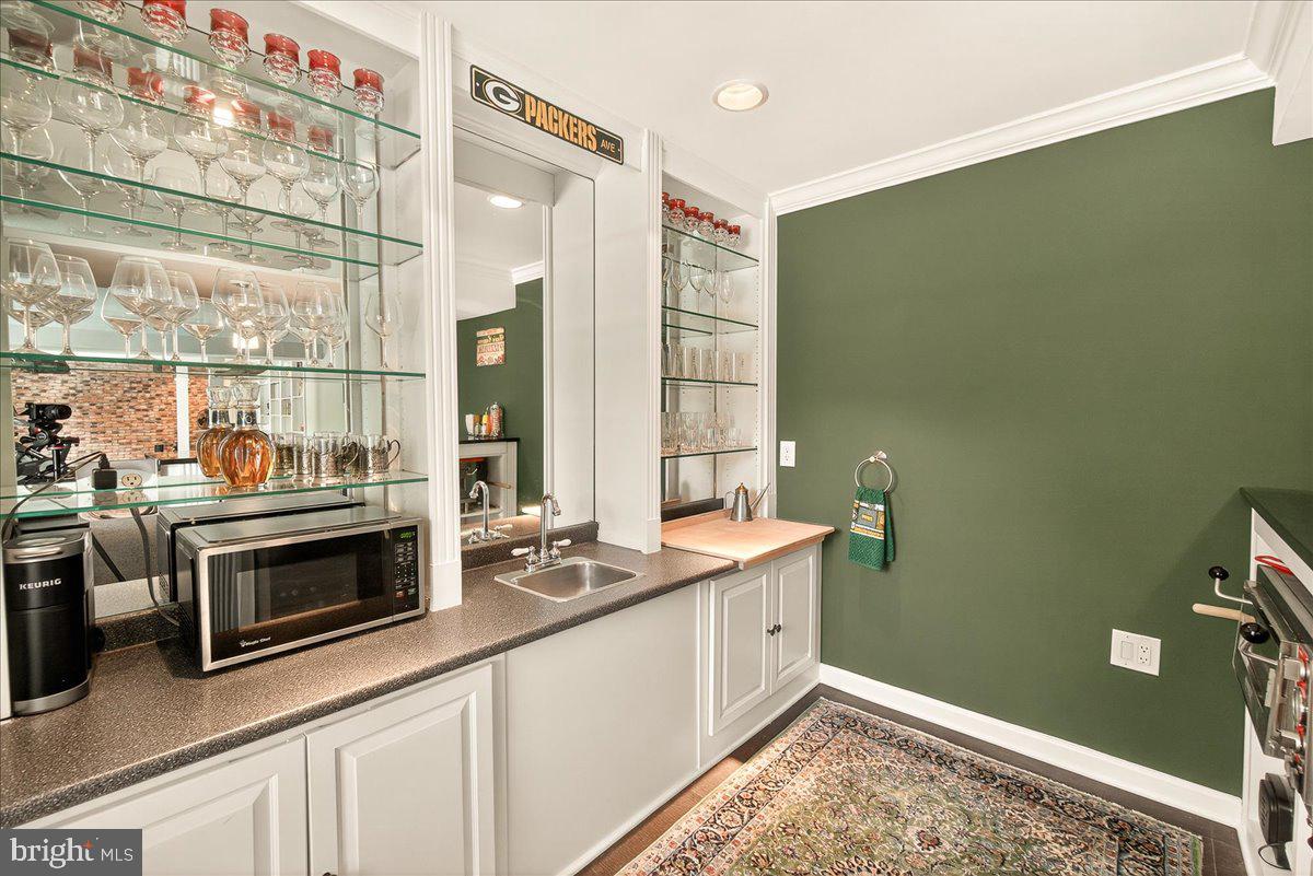 HOLBROOK HEIGHTS - Residential