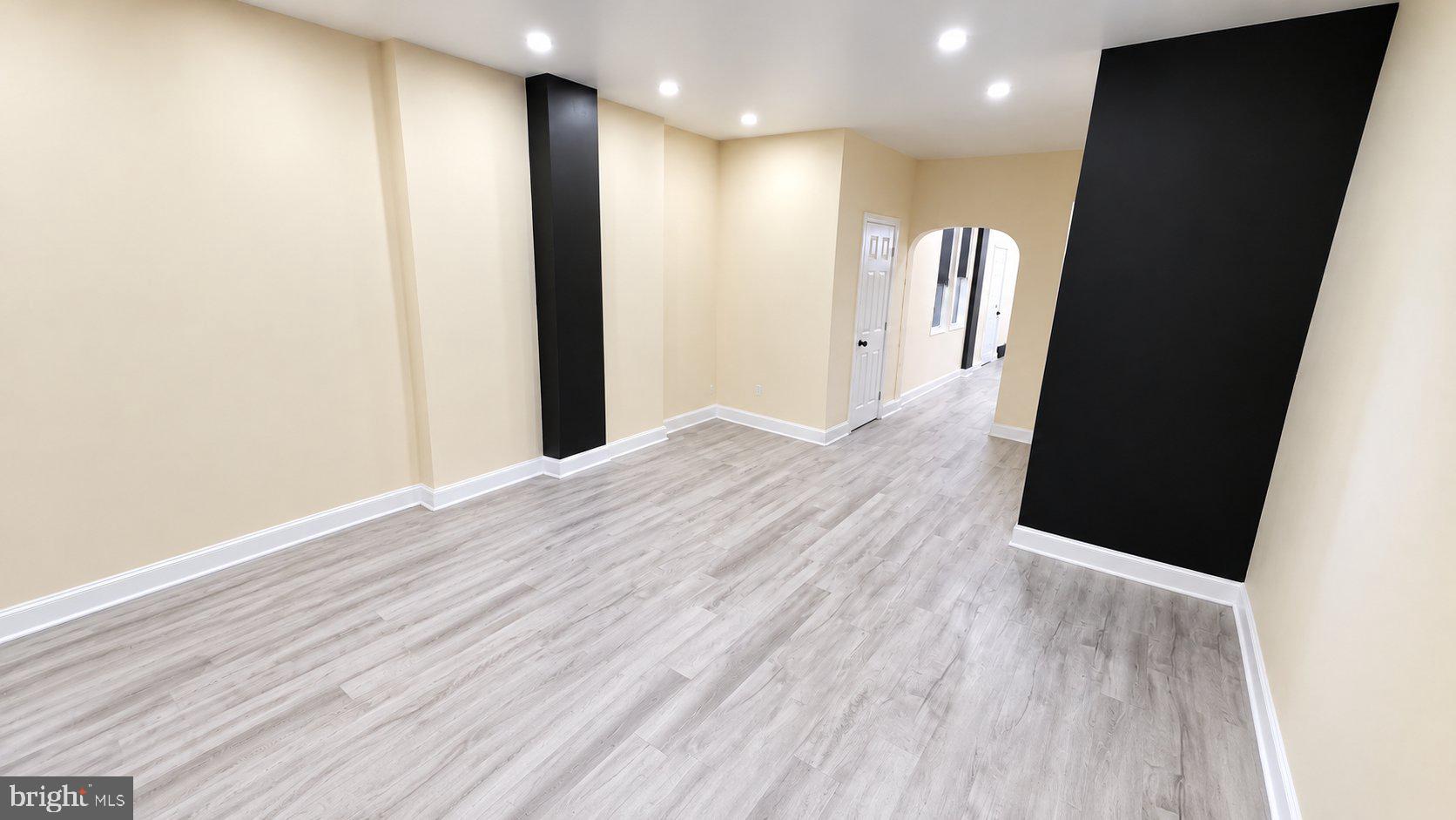 542 S 9TH STREET