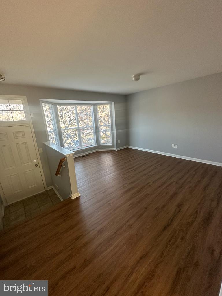 KNOLLS AT BULL RUN - Residential Lease