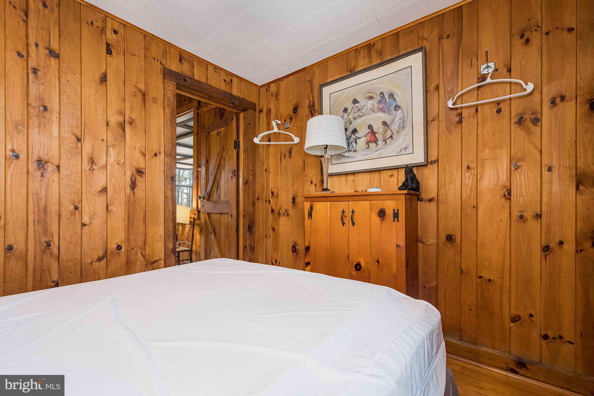 THOUSAND ACRES - Residential