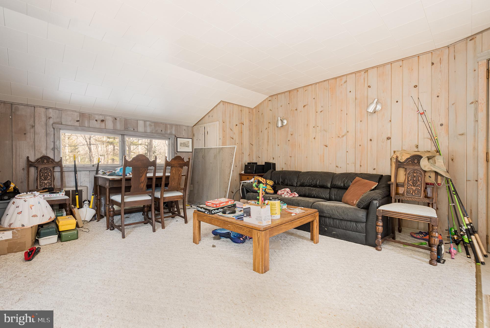 THOUSAND ACRES - Residential