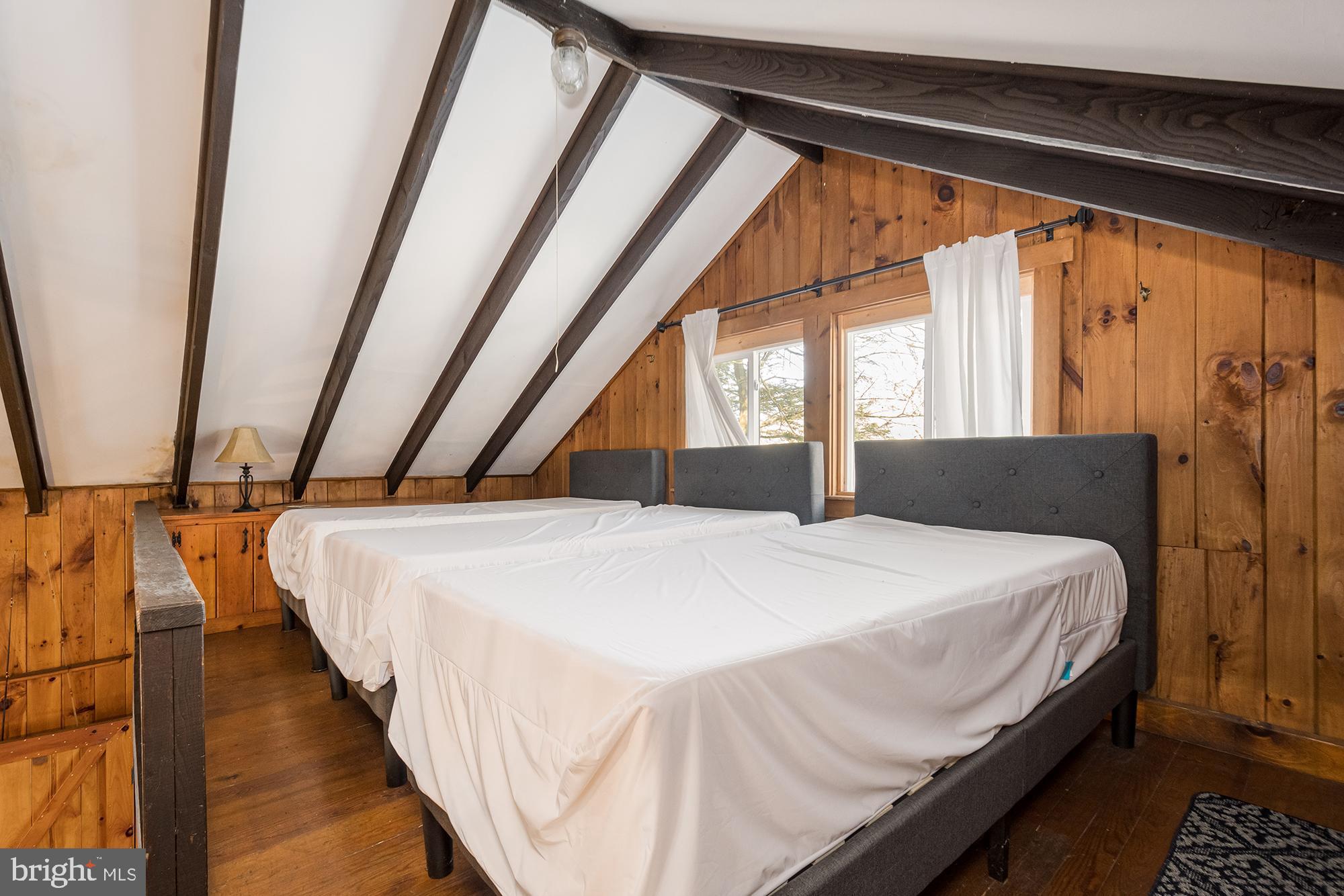 THOUSAND ACRES - Residential