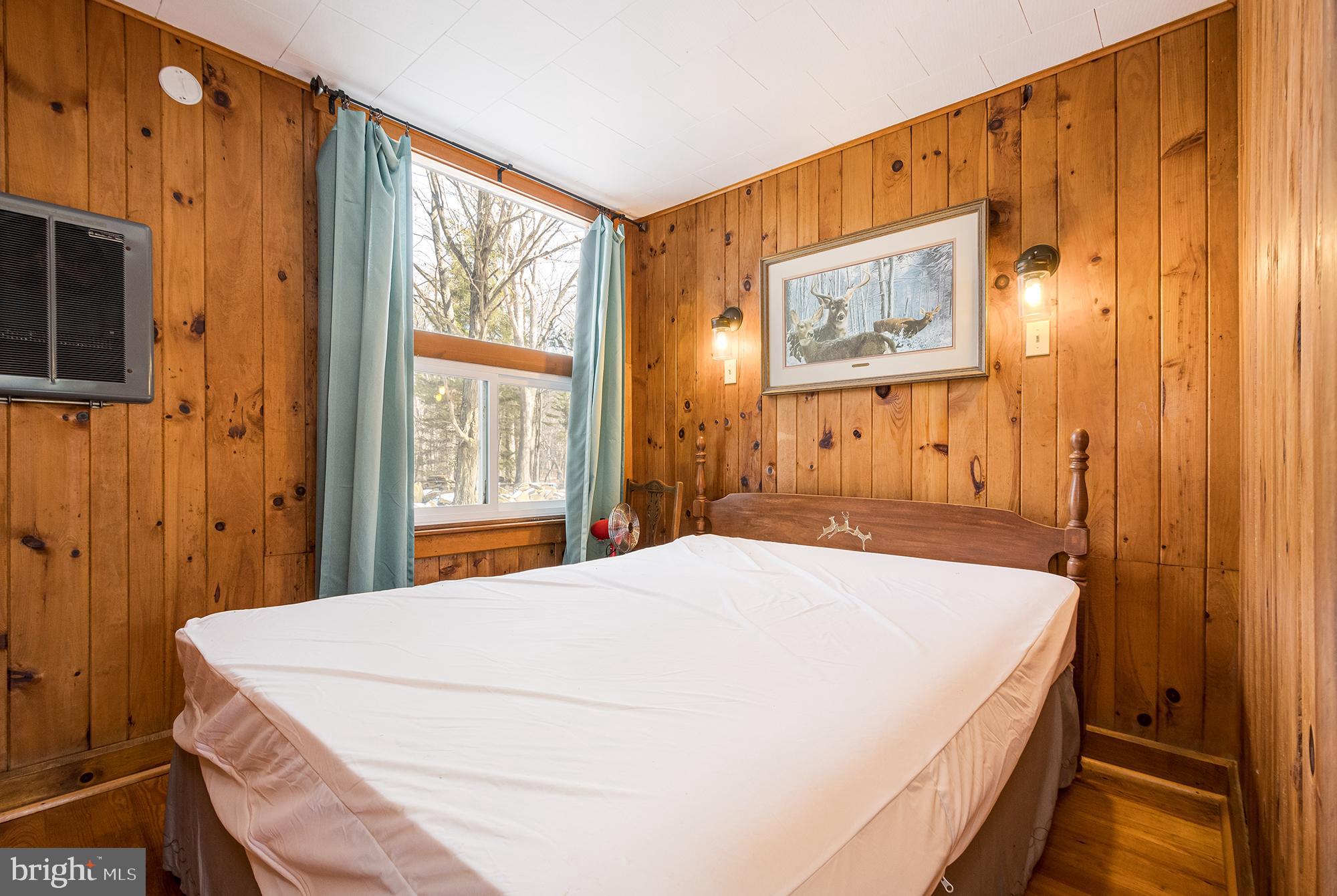 THOUSAND ACRES - Residential