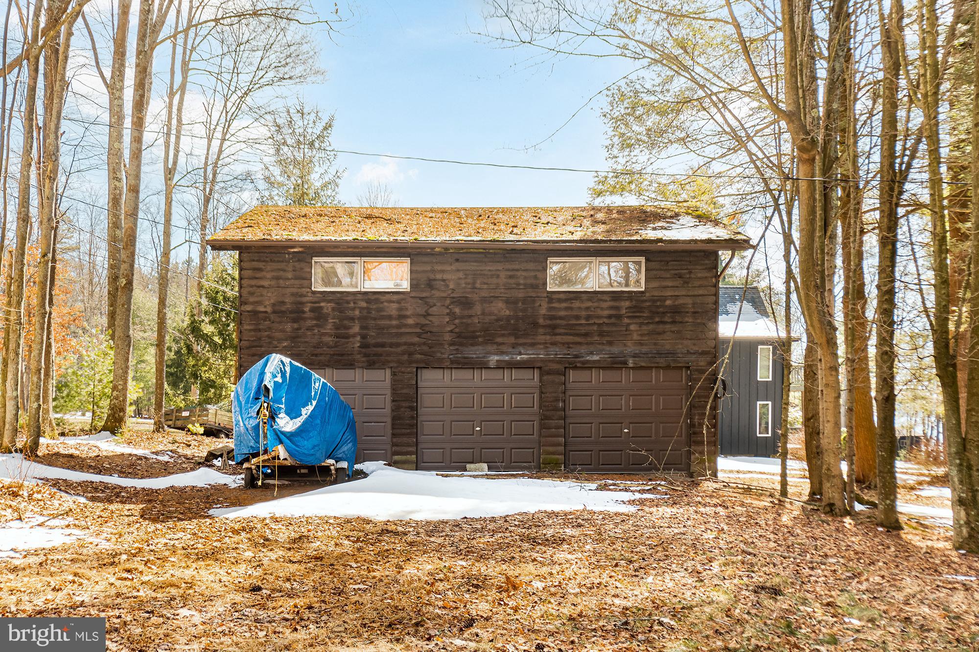 THOUSAND ACRES - Residential