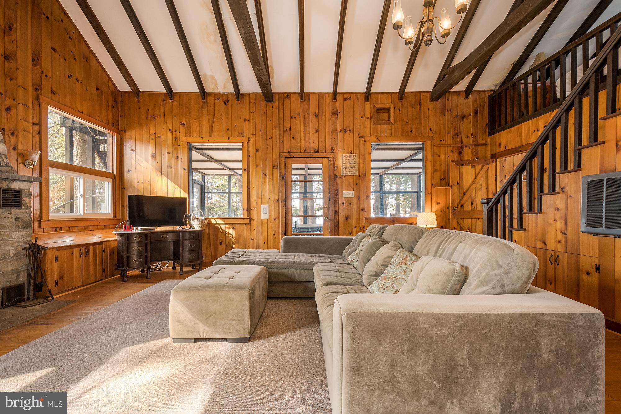 THOUSAND ACRES - Residential