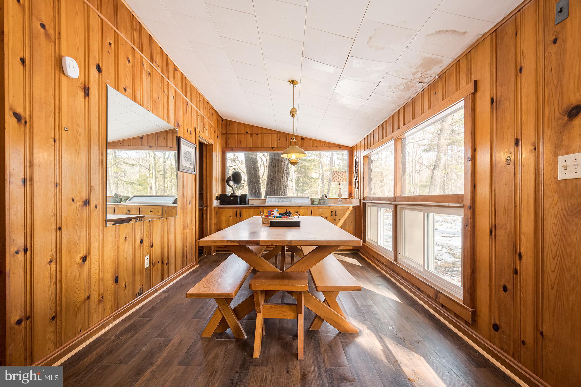 THOUSAND ACRES - Residential