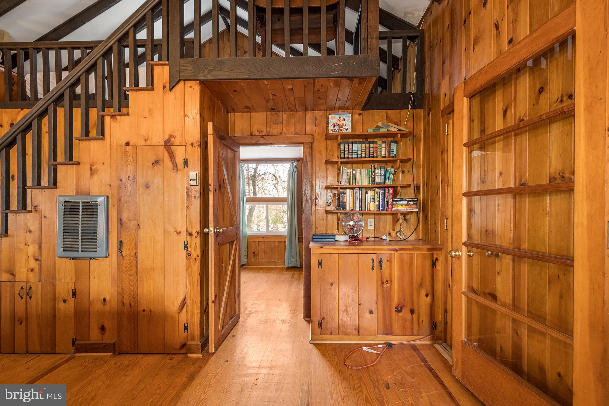 THOUSAND ACRES - Residential