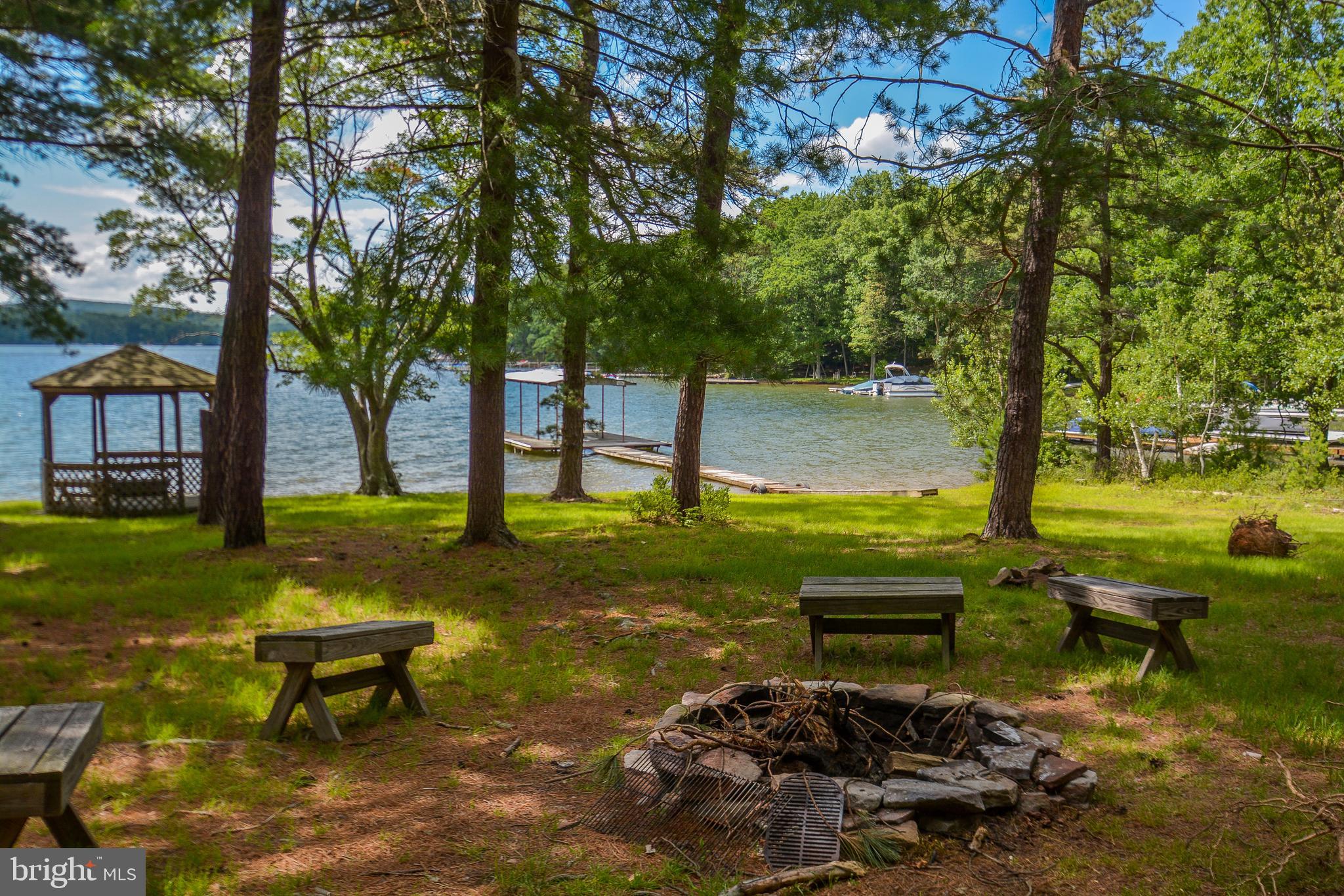 THOUSAND ACRES - Residential