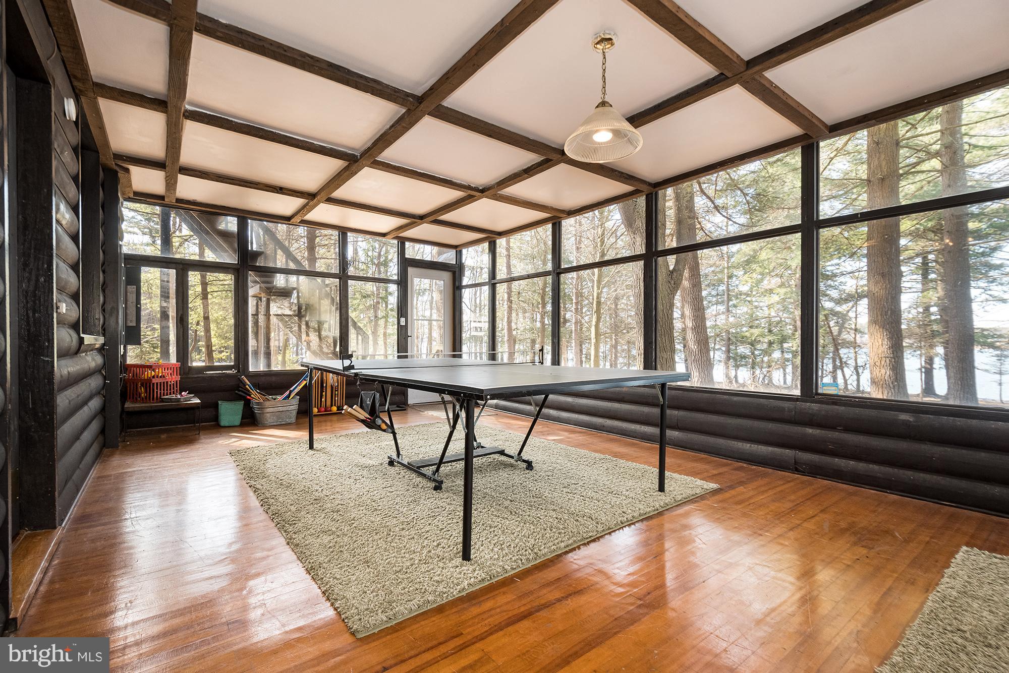 THOUSAND ACRES - Residential