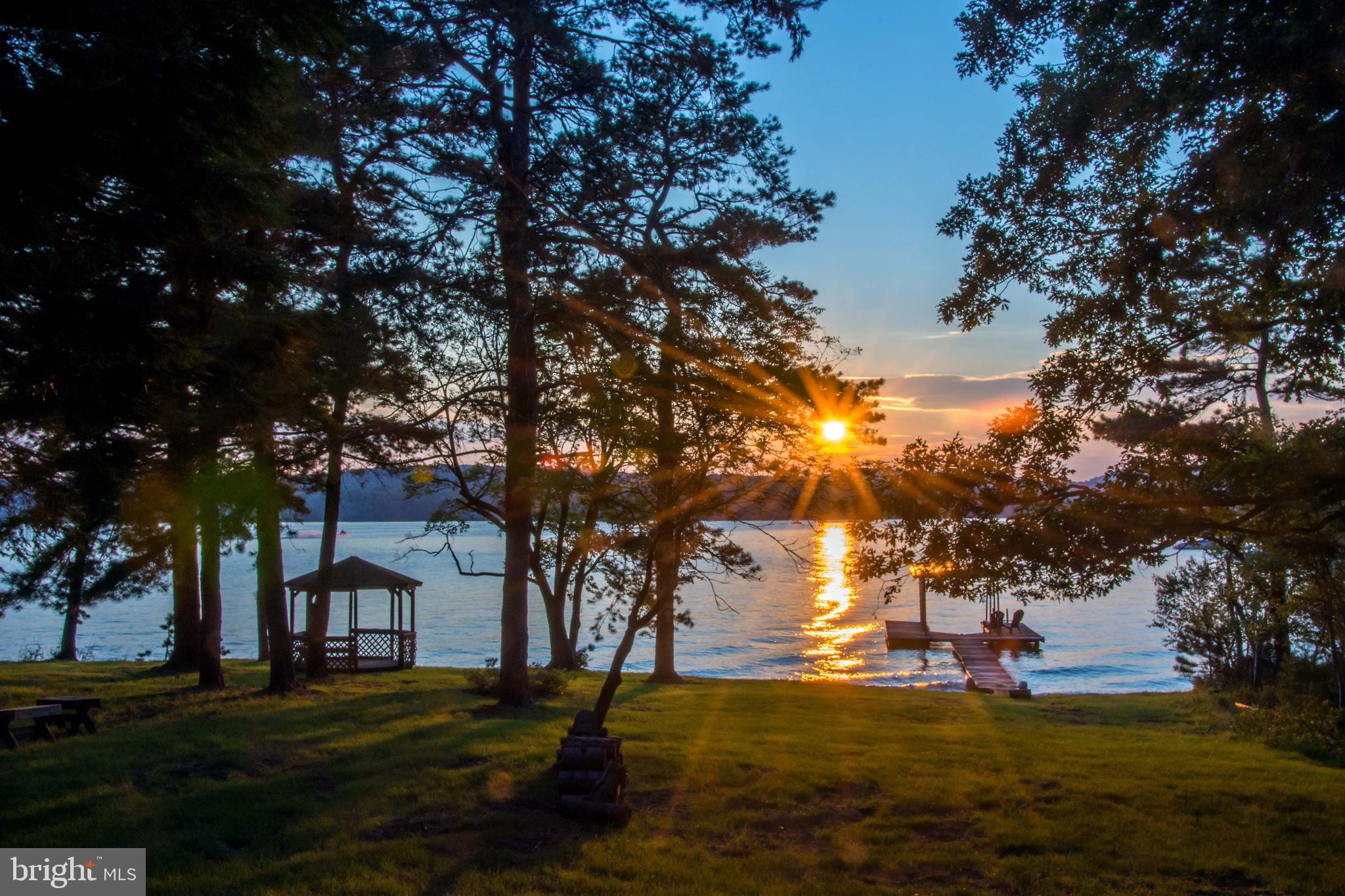 THOUSAND ACRES - Residential