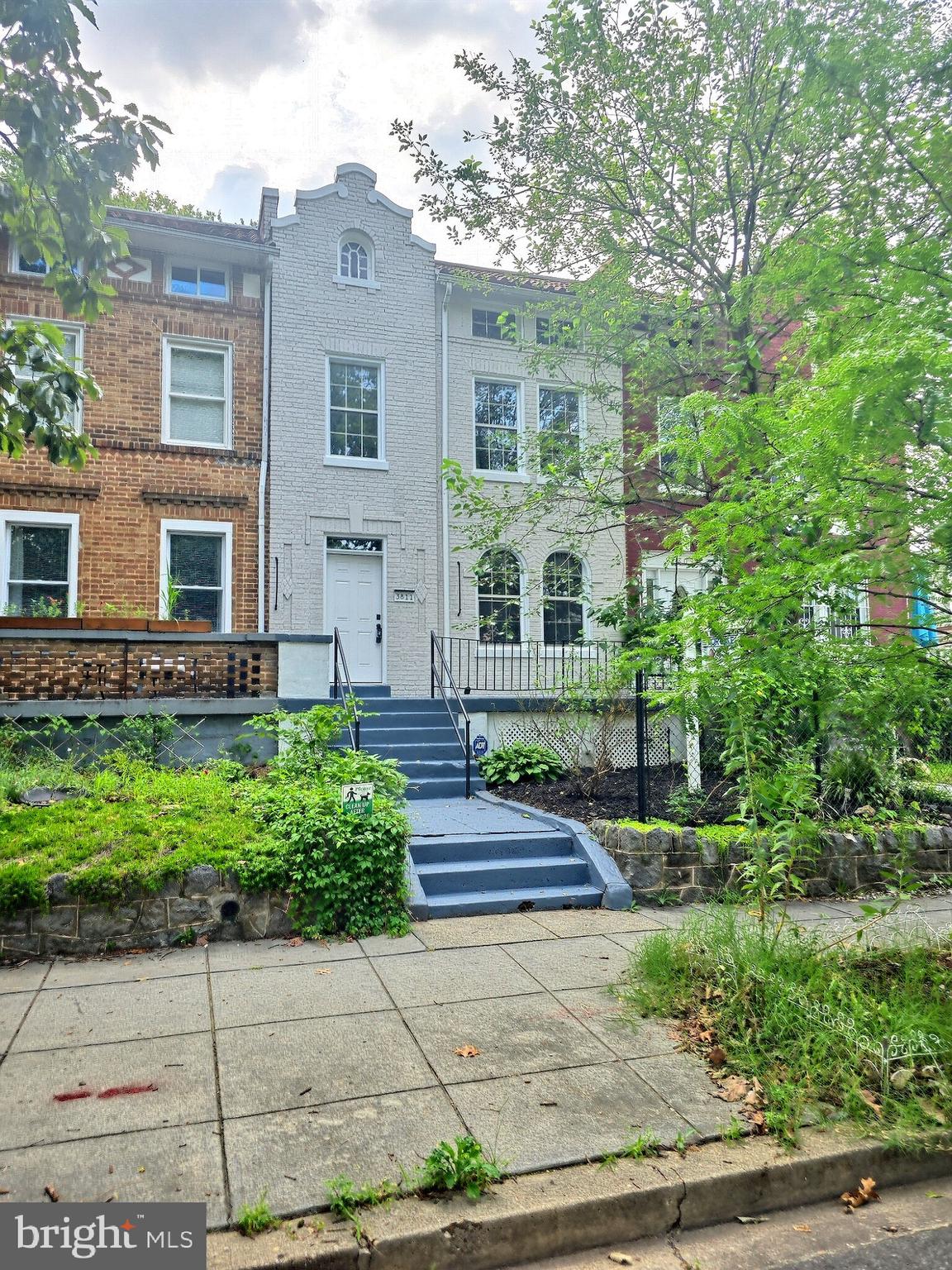 3811 5TH STREET NW