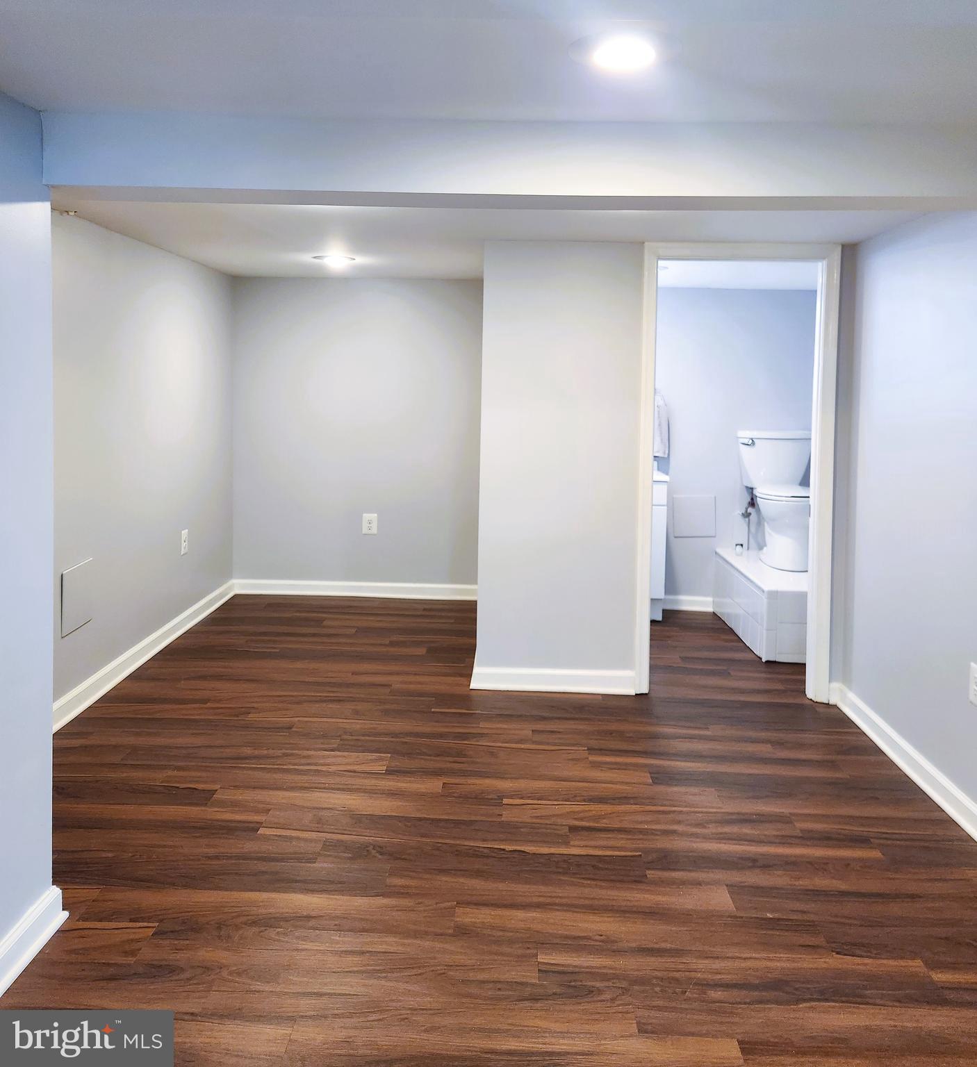 ELMWOOD - Residential