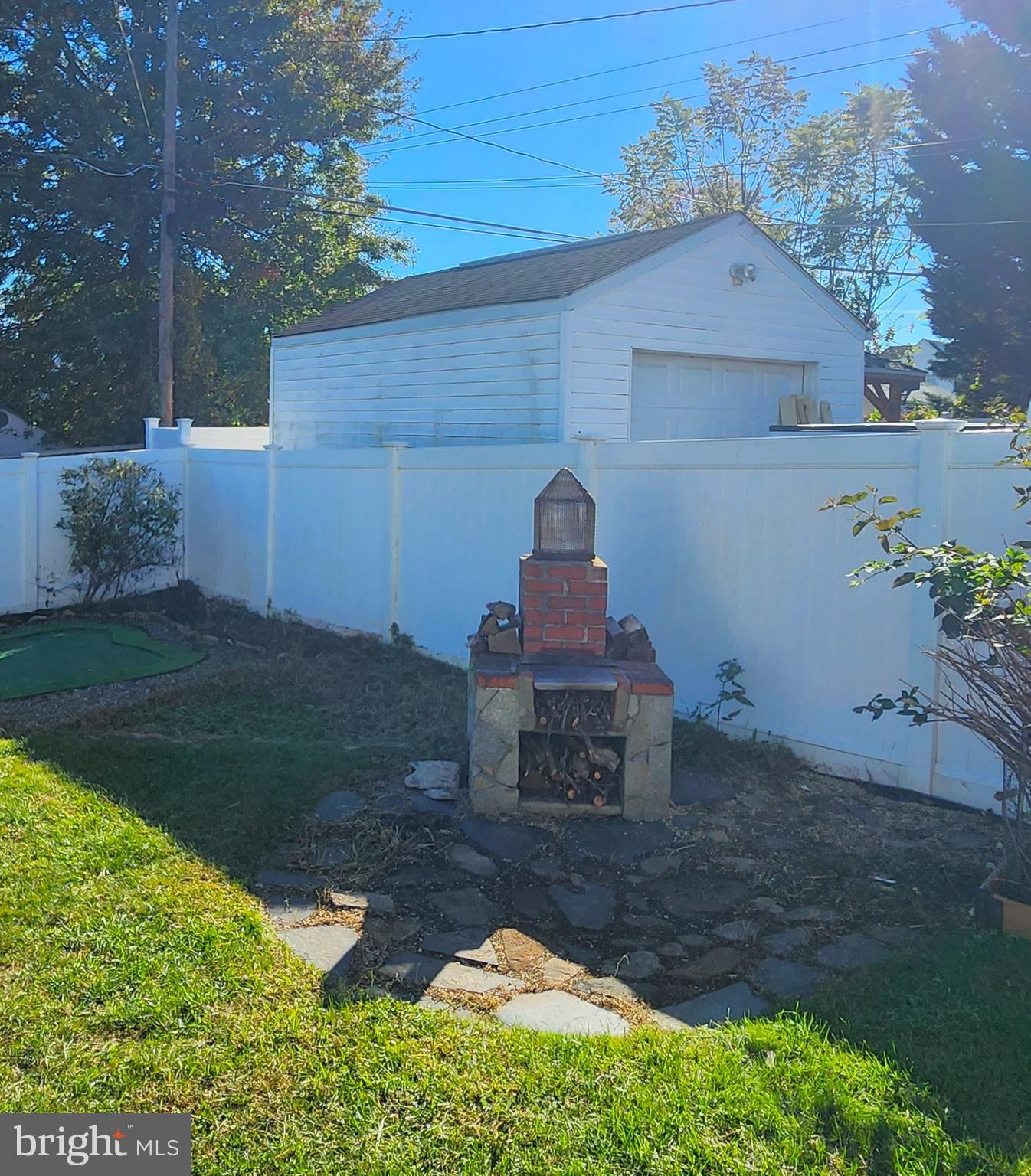 ELMWOOD - Residential