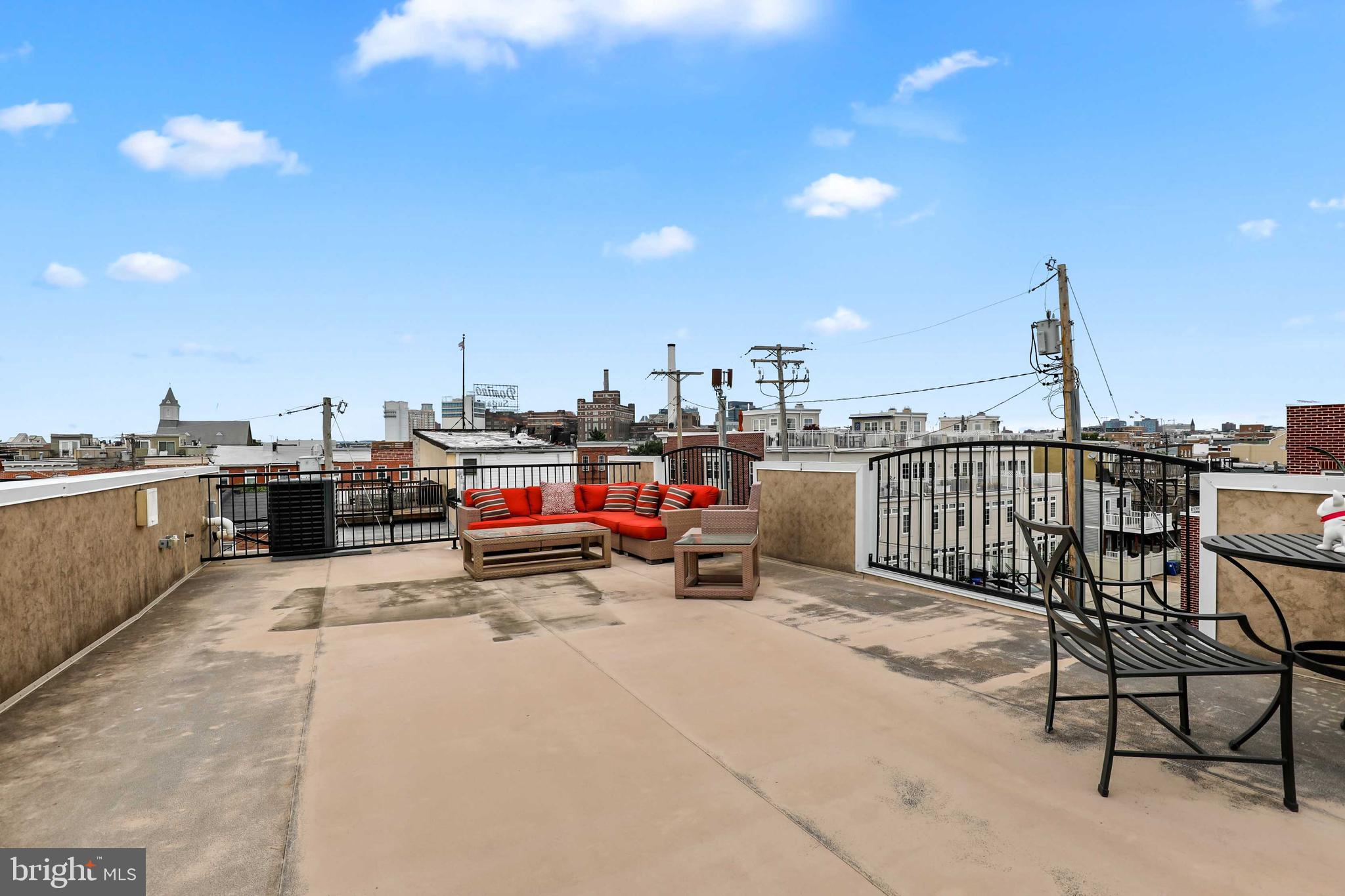 LOCUST POINT - Residential