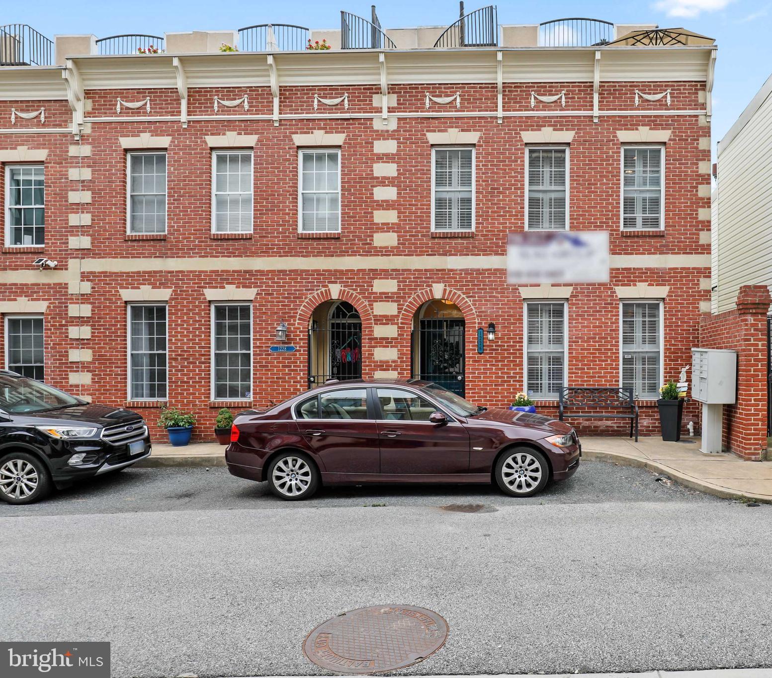 LOCUST POINT - Residential