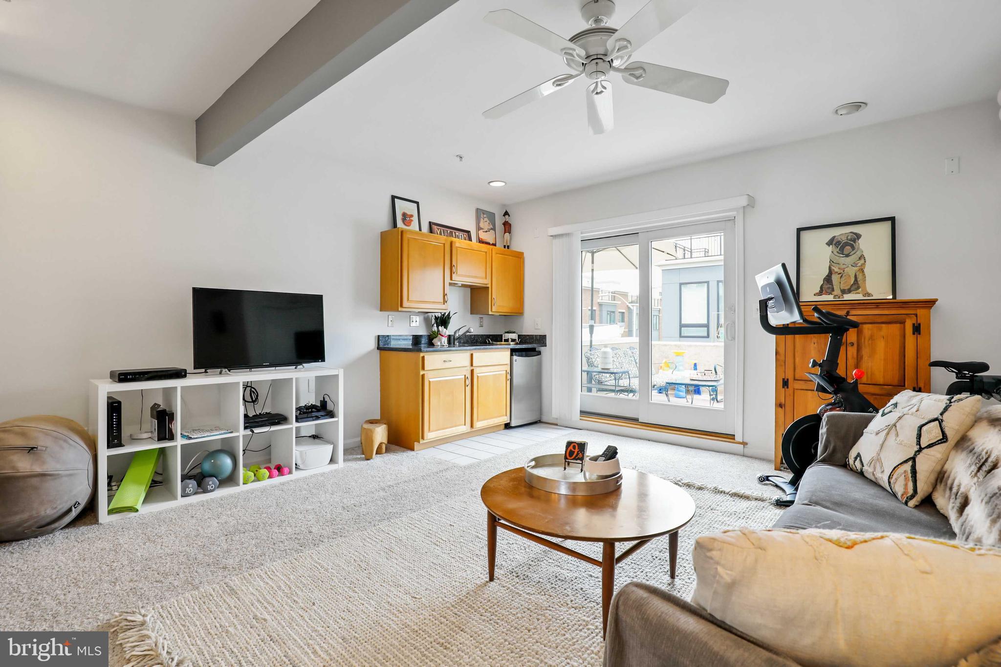 LOCUST POINT - Residential