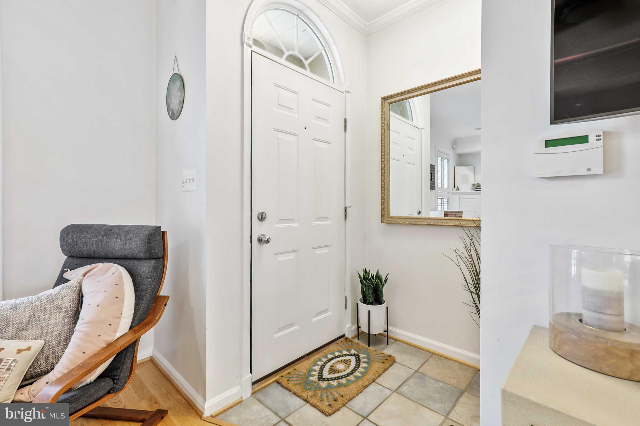 LOCUST POINT - Residential