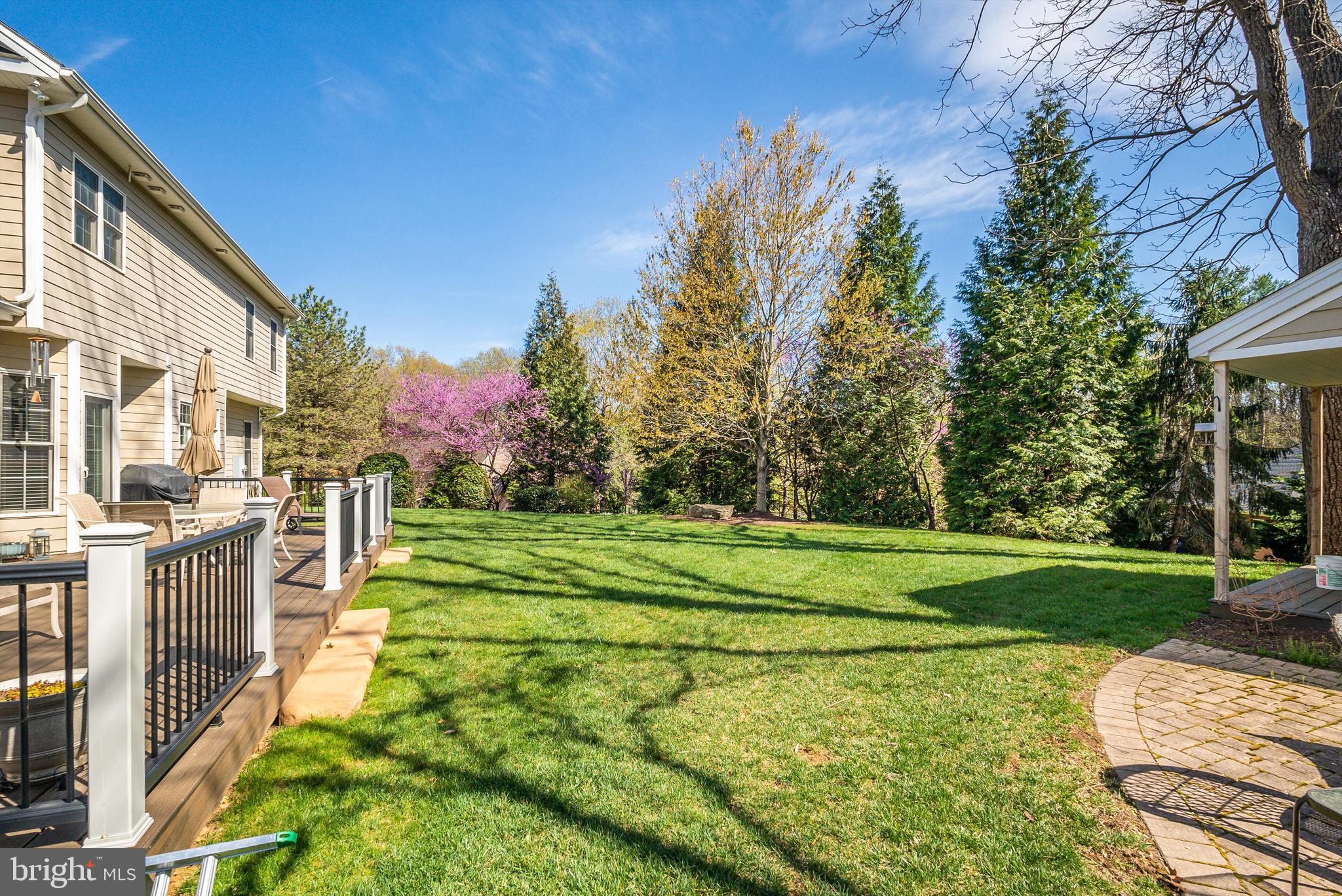 LAKE POINTE - Residential