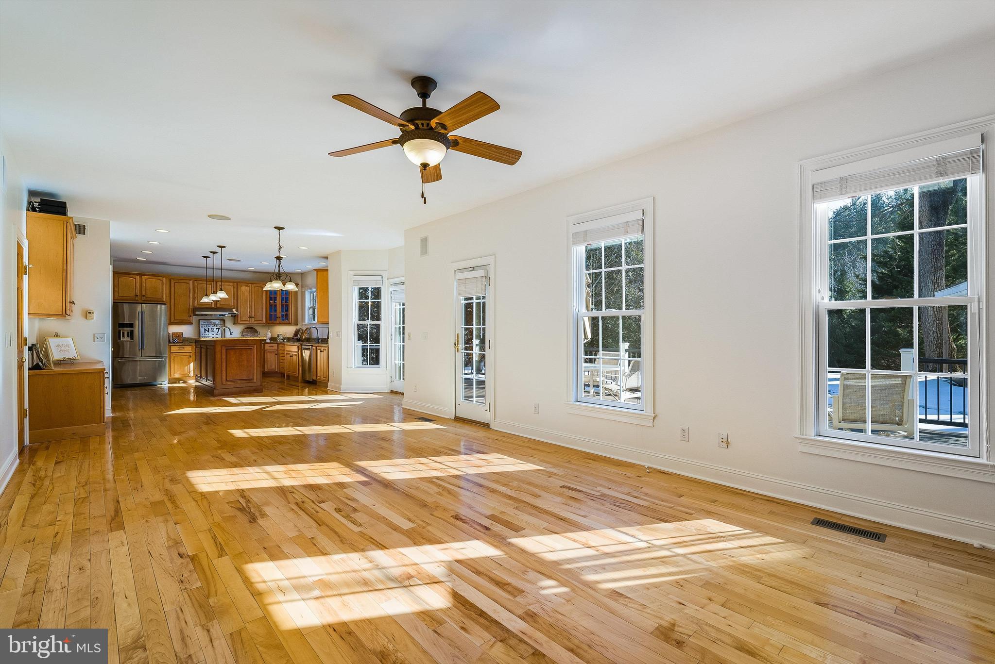 LAKE POINTE - Residential