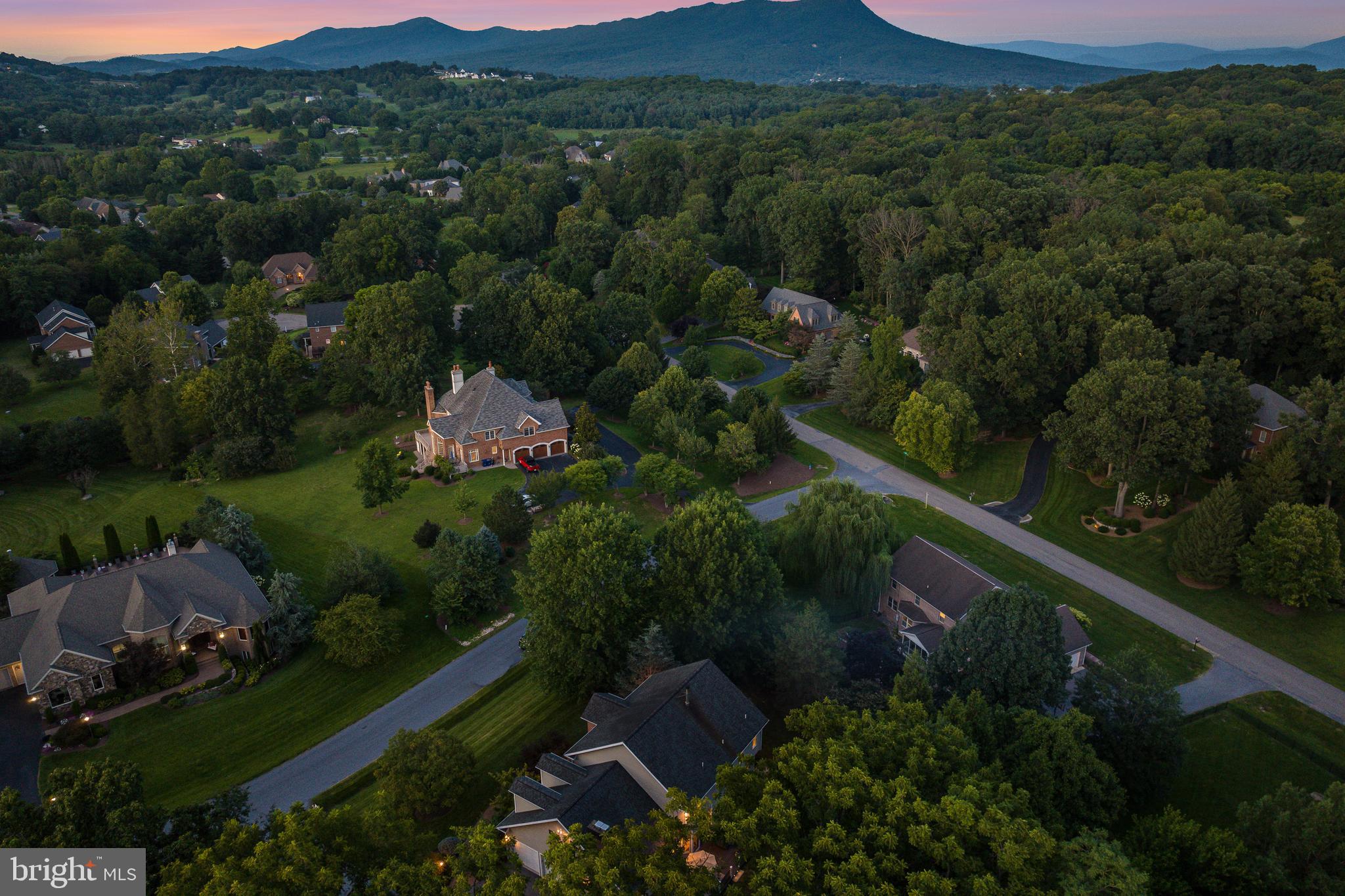 LAKE POINTE - Residential