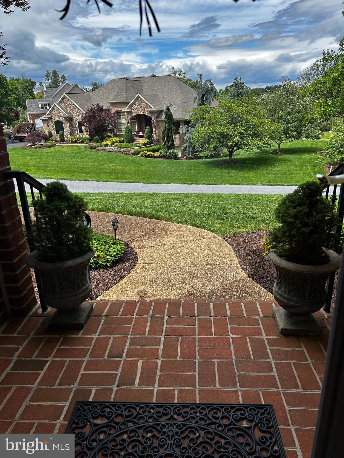 LAKE POINTE - Residential