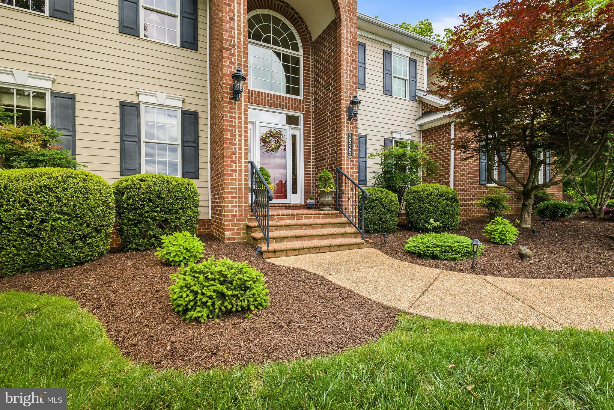 LAKE POINTE - Residential