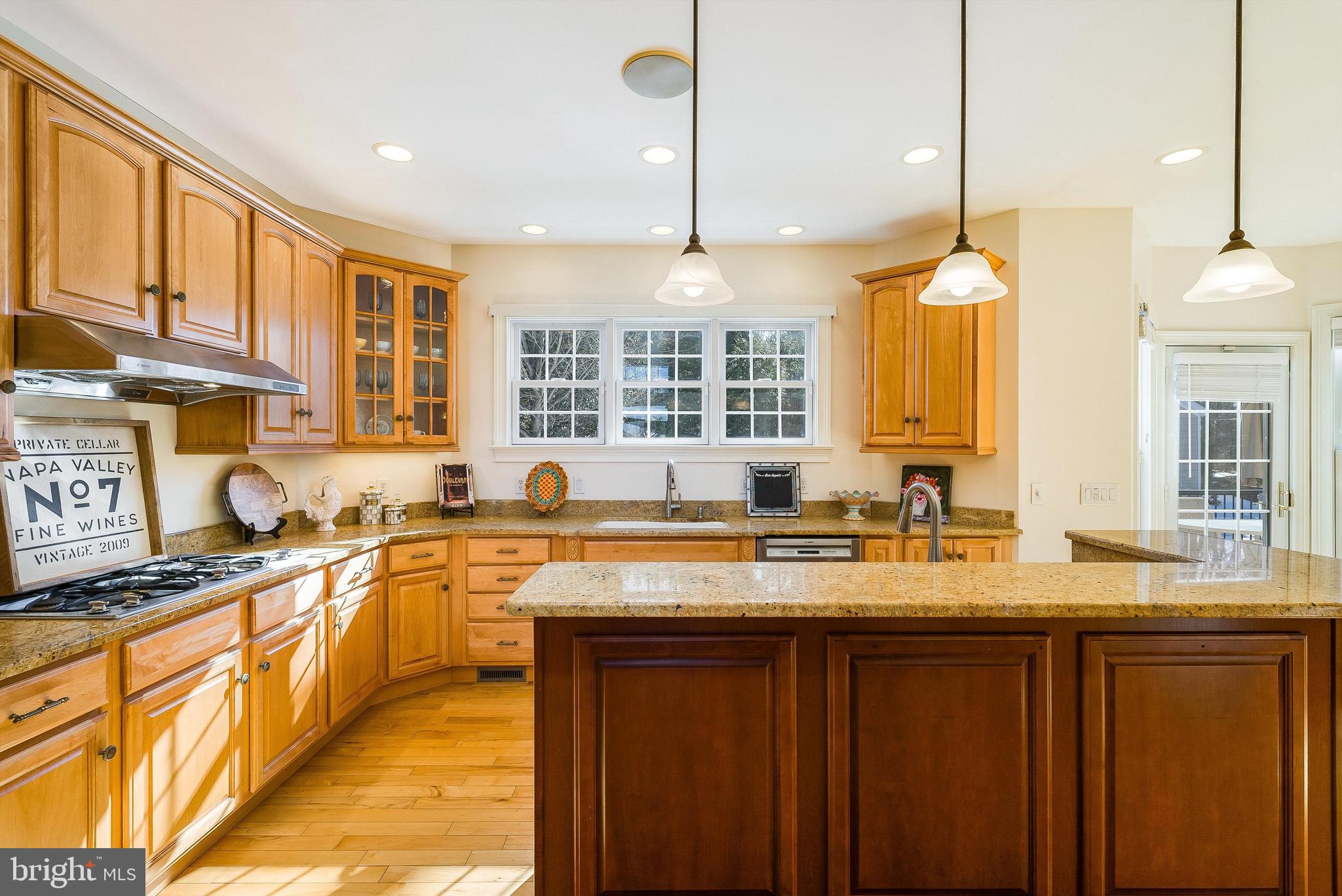 LAKE POINTE - Residential