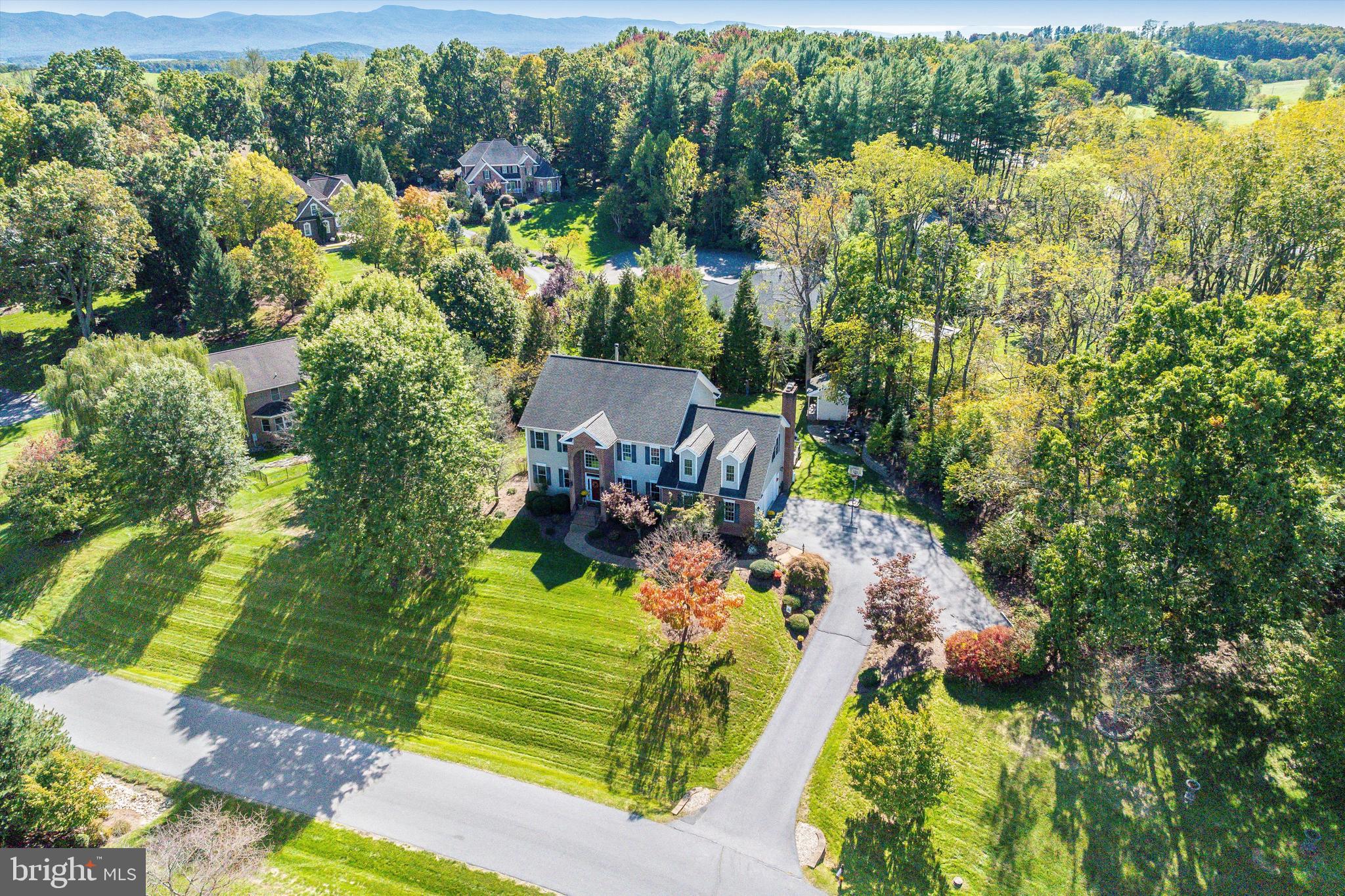 LAKE POINTE - Residential