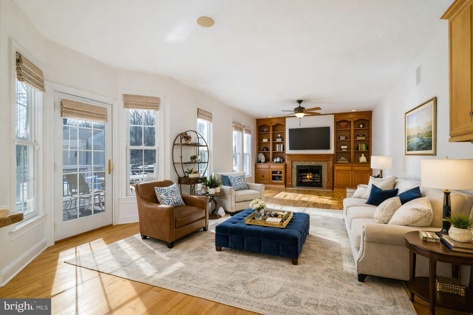 LAKE POINTE - Residential