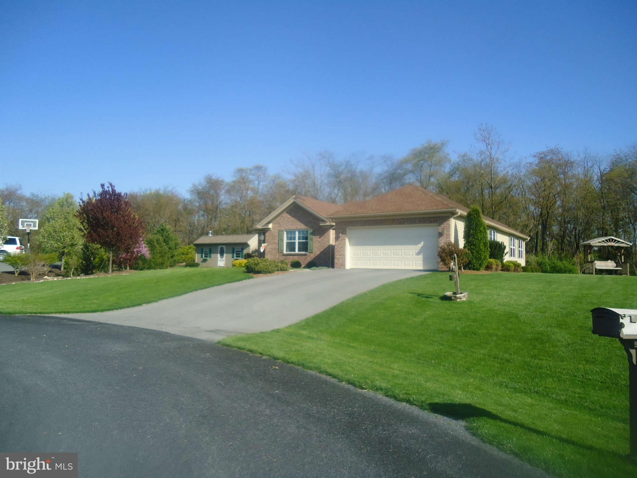 FRANKLIN SQUARE - Residential