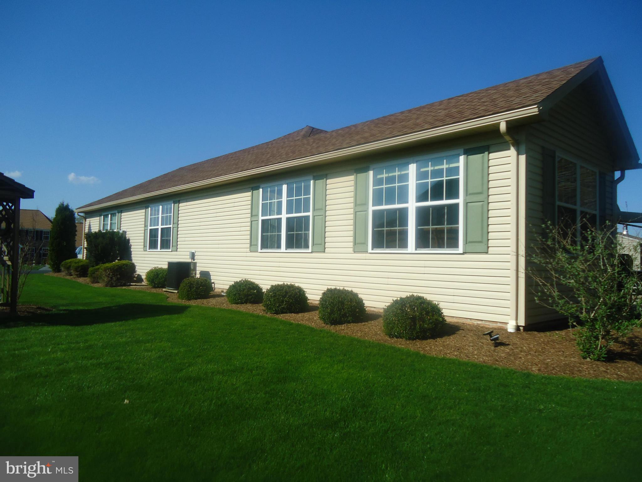 FRANKLIN SQUARE - Residential