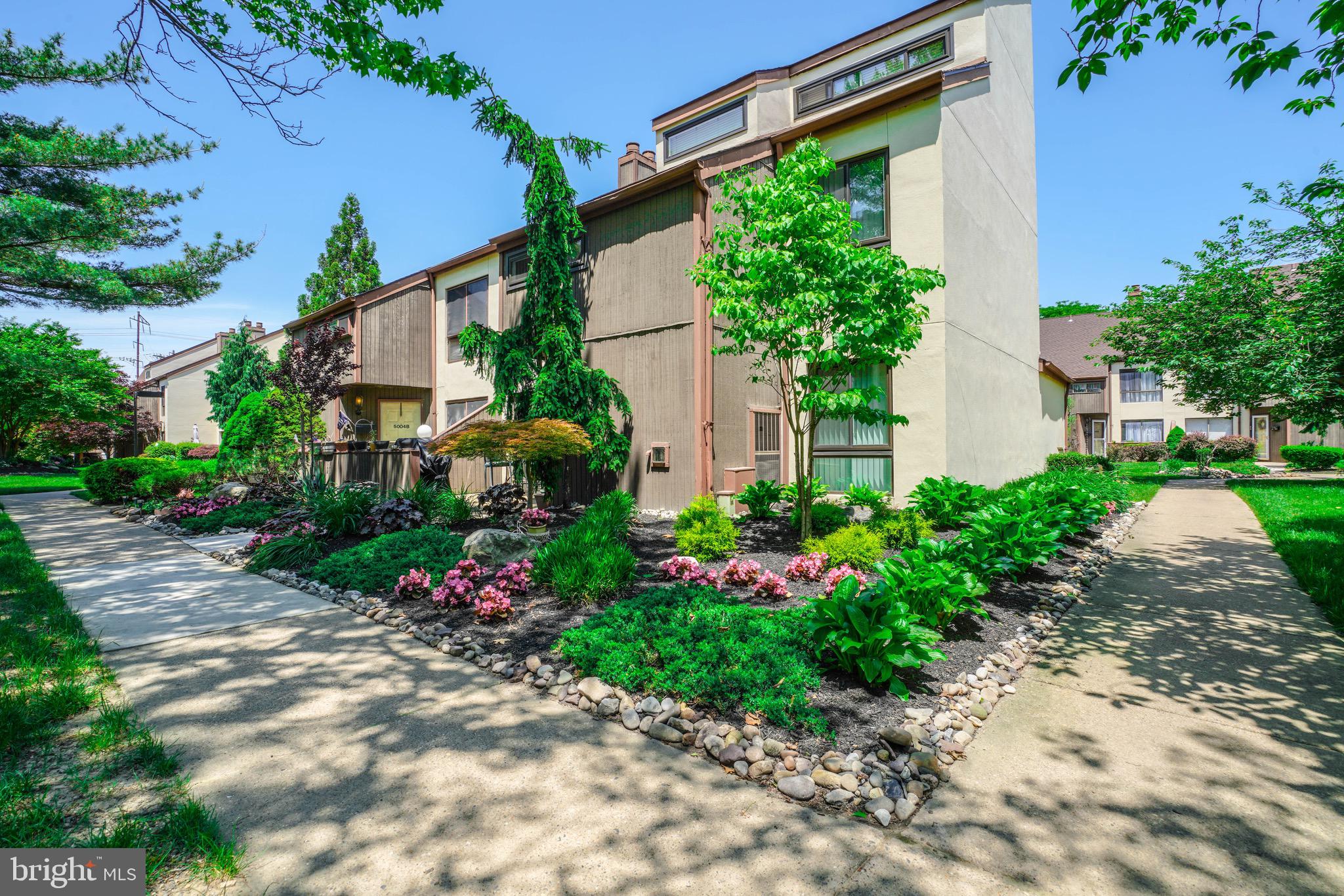 BAKERS BAY CONDOMINIUMS - Residential