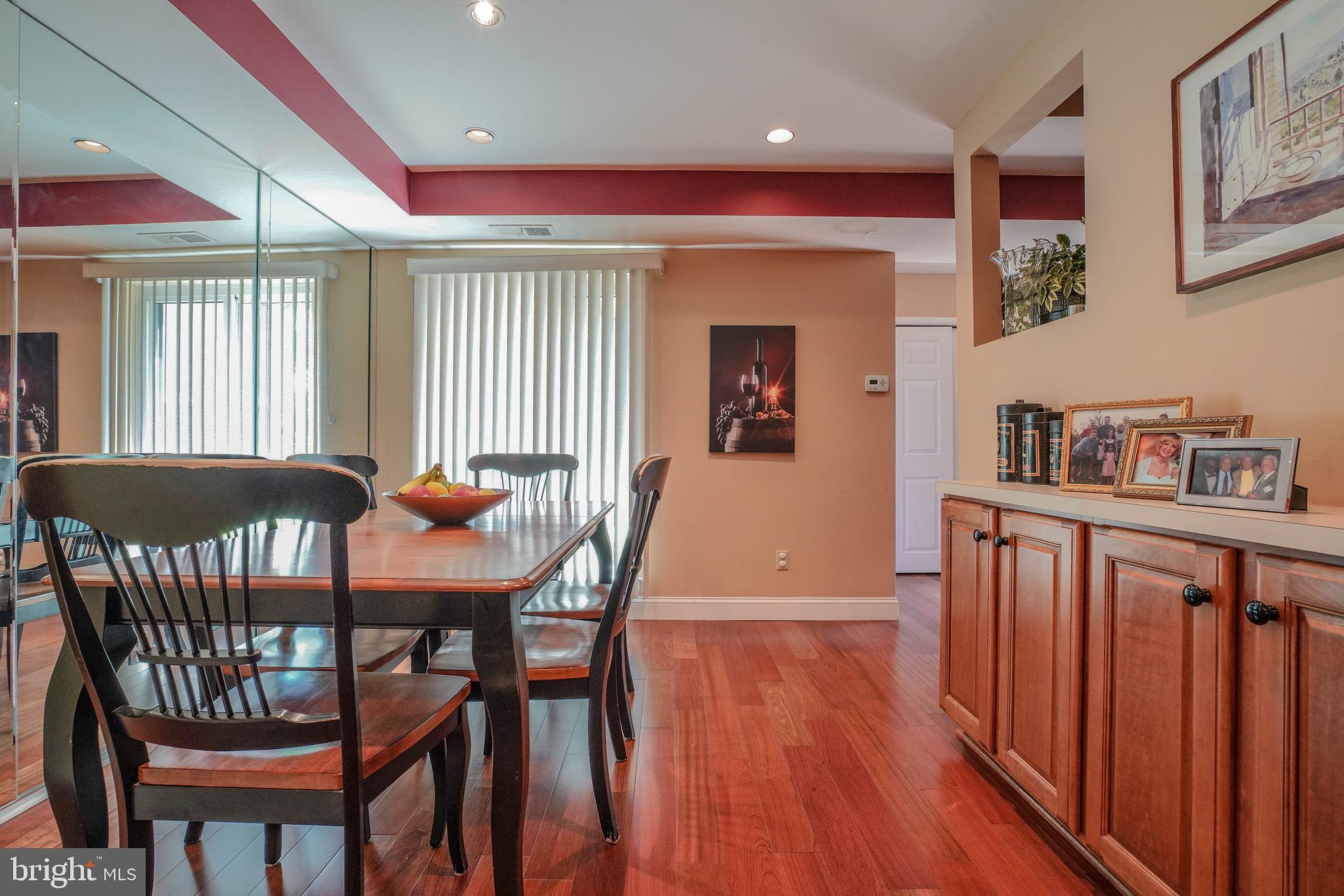 BAKERS BAY CONDOMINIUMS - Residential