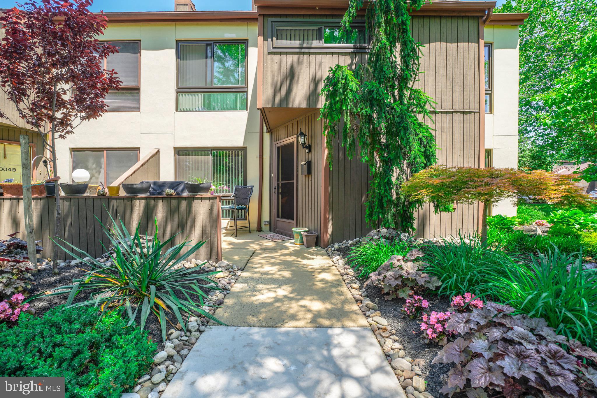 BAKERS BAY CONDOMINIUMS - Residential